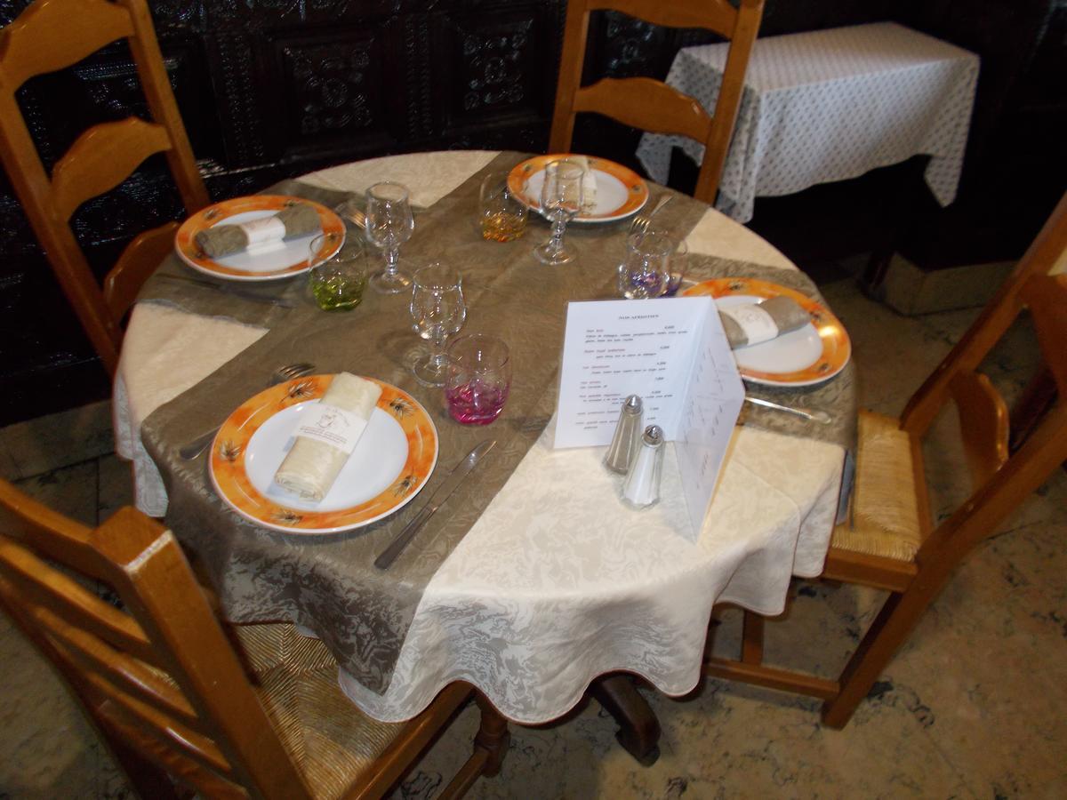 Logis Hotel Restaurant La Chaumiere Tournon-sur-Rhone Eksteriør bilde